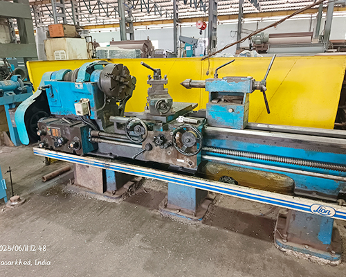 LATHE MACHINES