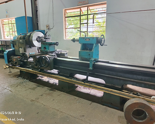 LATHE MACHINES